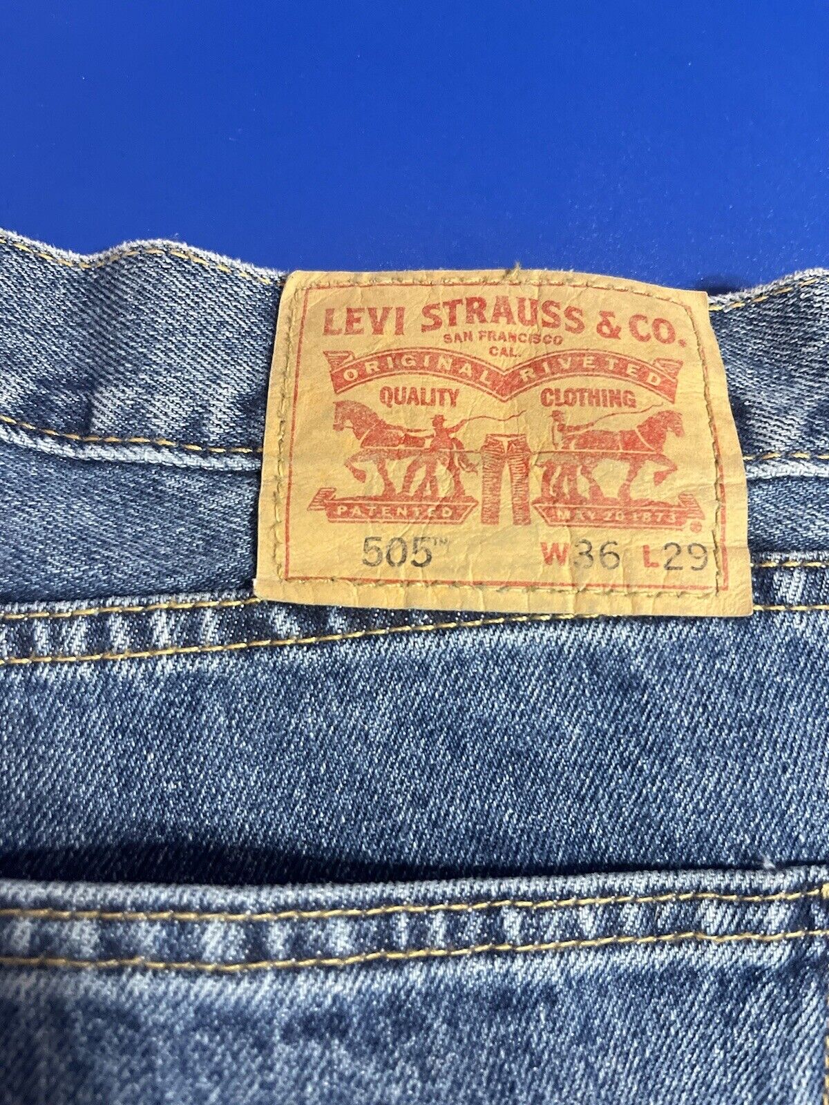 Levis 505 Jeans Mens 36x29 Regular Fit Straight Medium Wash Denim