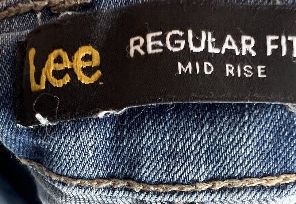 Lee Regular Fit Mid Rise Shorts