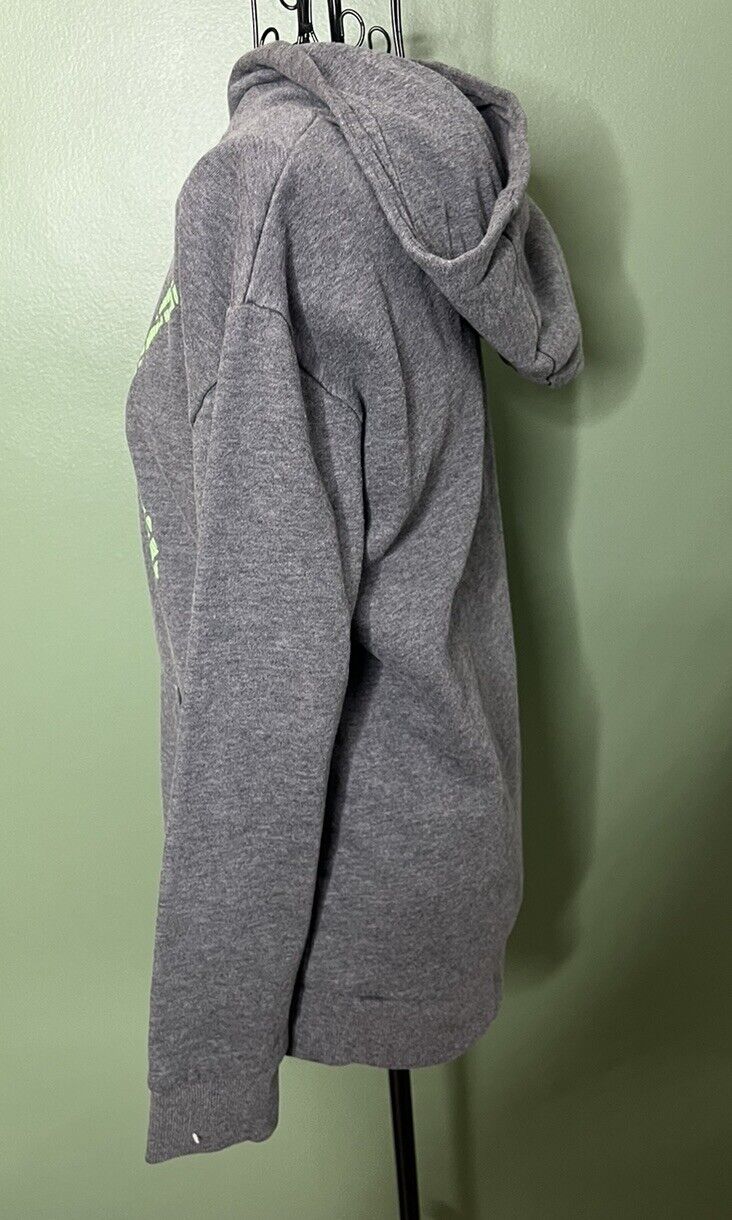 Puma pull over hoodie sweater girls size large 14/16 long sleeve Gray