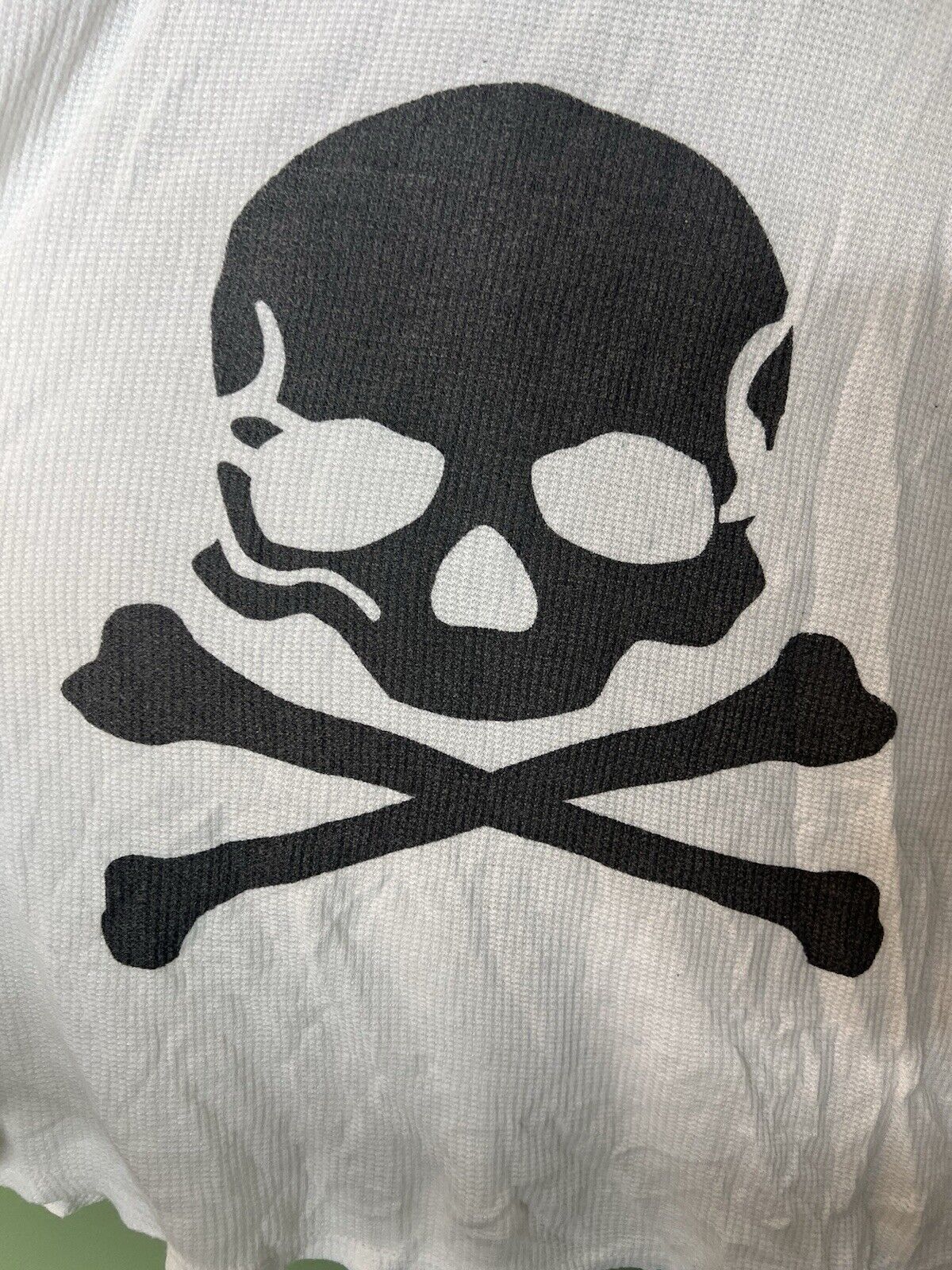 Soul Cycle Size S/M tee shirt crop top pirate skull & bones