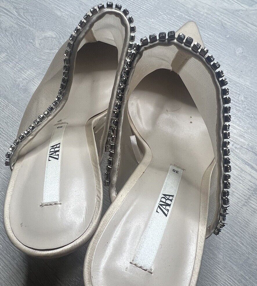 ZARA WOMAN HIGH-HEEL Size 38