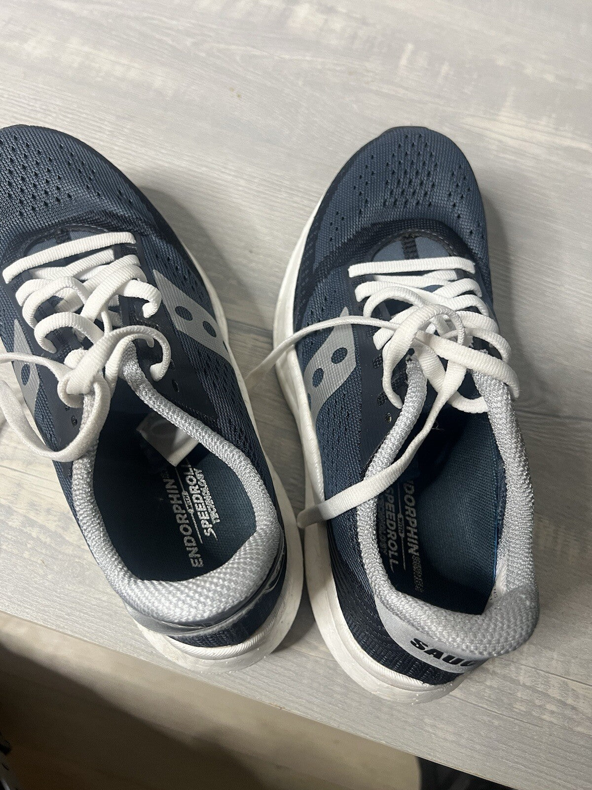Saucony Men Axon Shoes Size 6 1/2