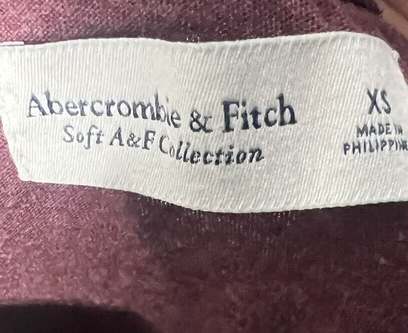 Abercrombie Fitch tee shirt Extra small