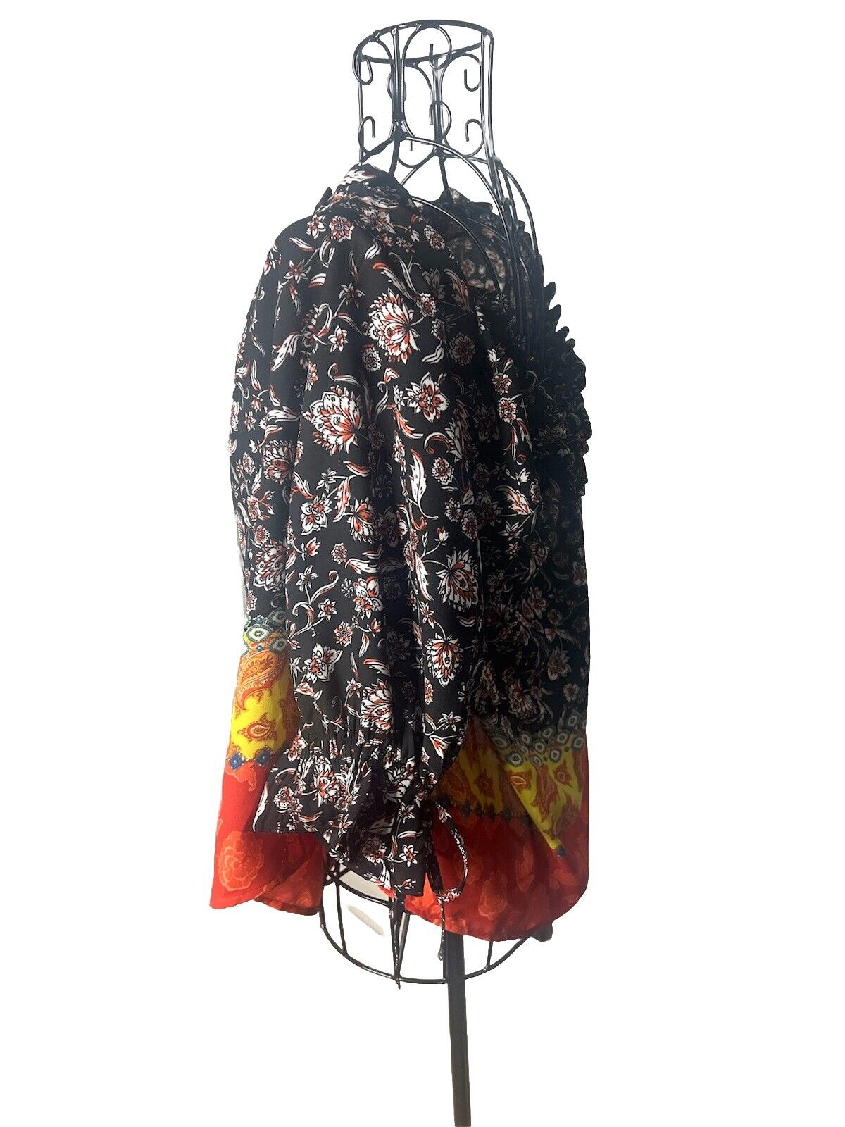 Women’s Express Blouse Size Is Not On There Looks Like S/P Which Reflects Price