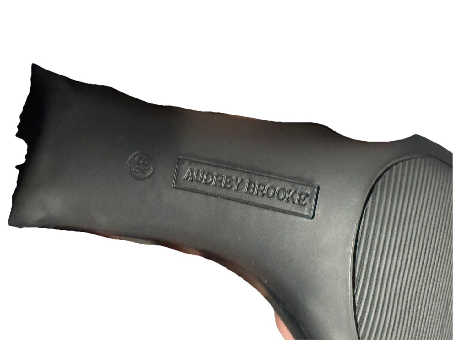 audrey brooke heels 8 1/2 M