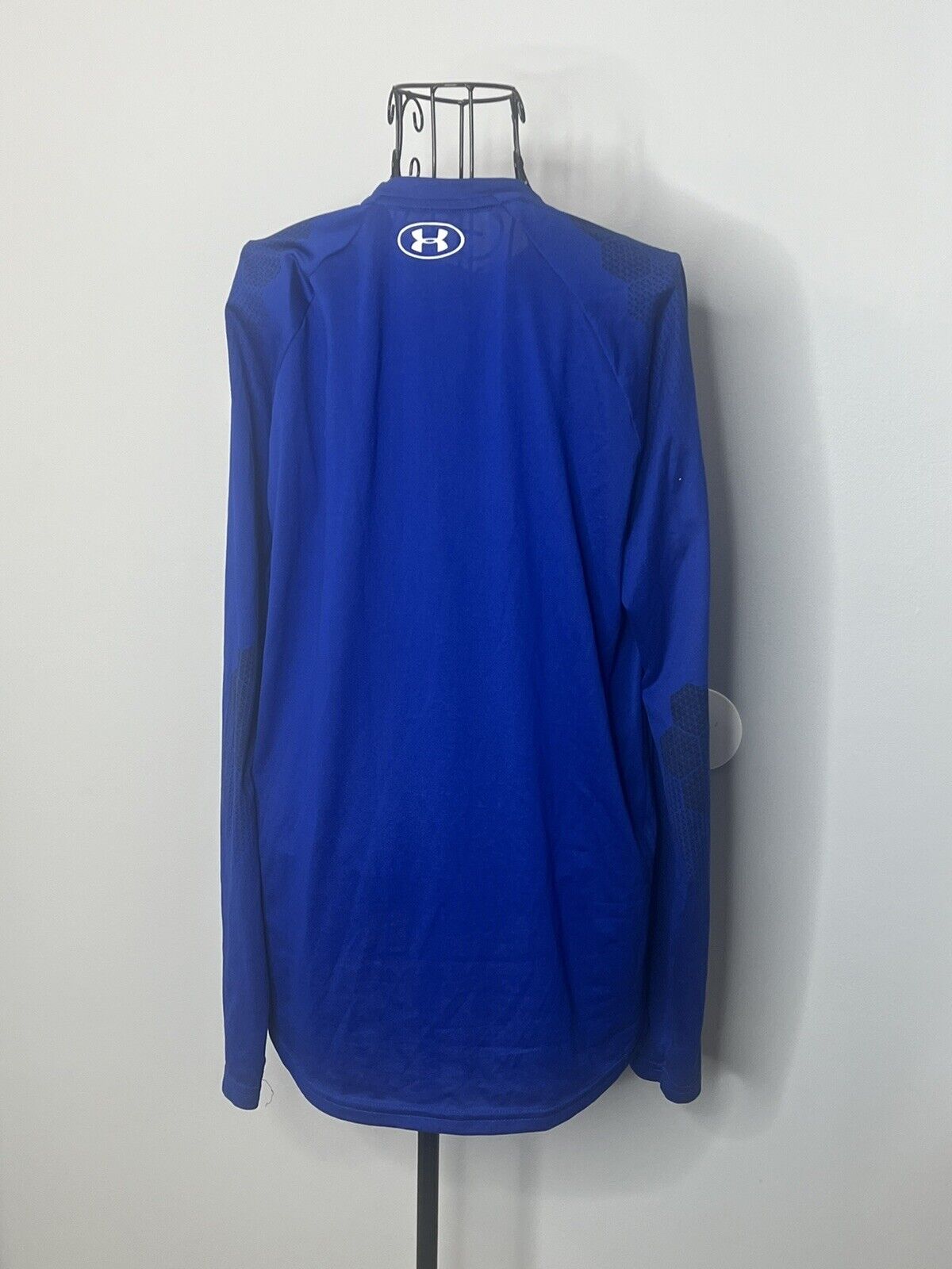 Under Armor Shirt Adult Meduim Blue Loose Fit Long Sleeve Performance