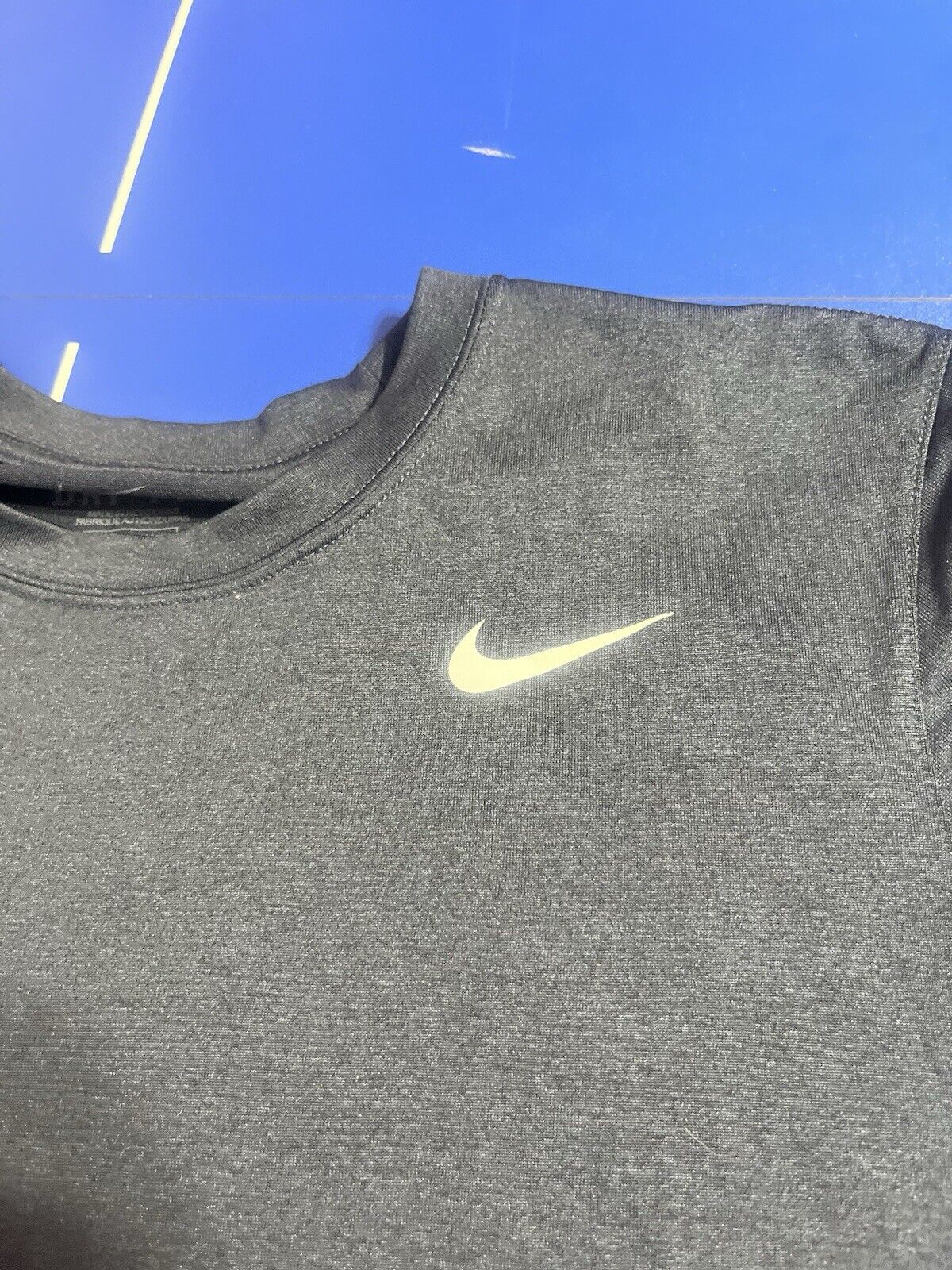 Men’s Nike Dri Fit Tee - Small Gray