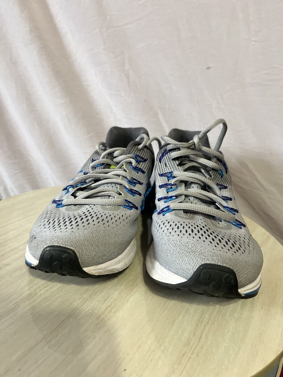 Nike Air Zoom Pegasus 33 Wolf Grey, men’s size 7, 2016, good condition,rare find