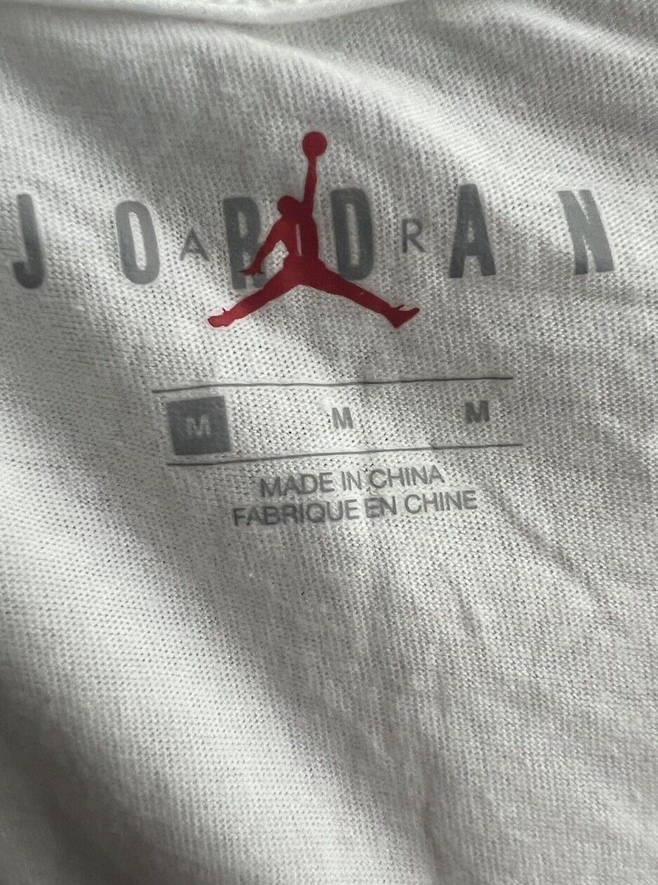 MENS NIKE AIR JORDAN Medium T-SHIRT