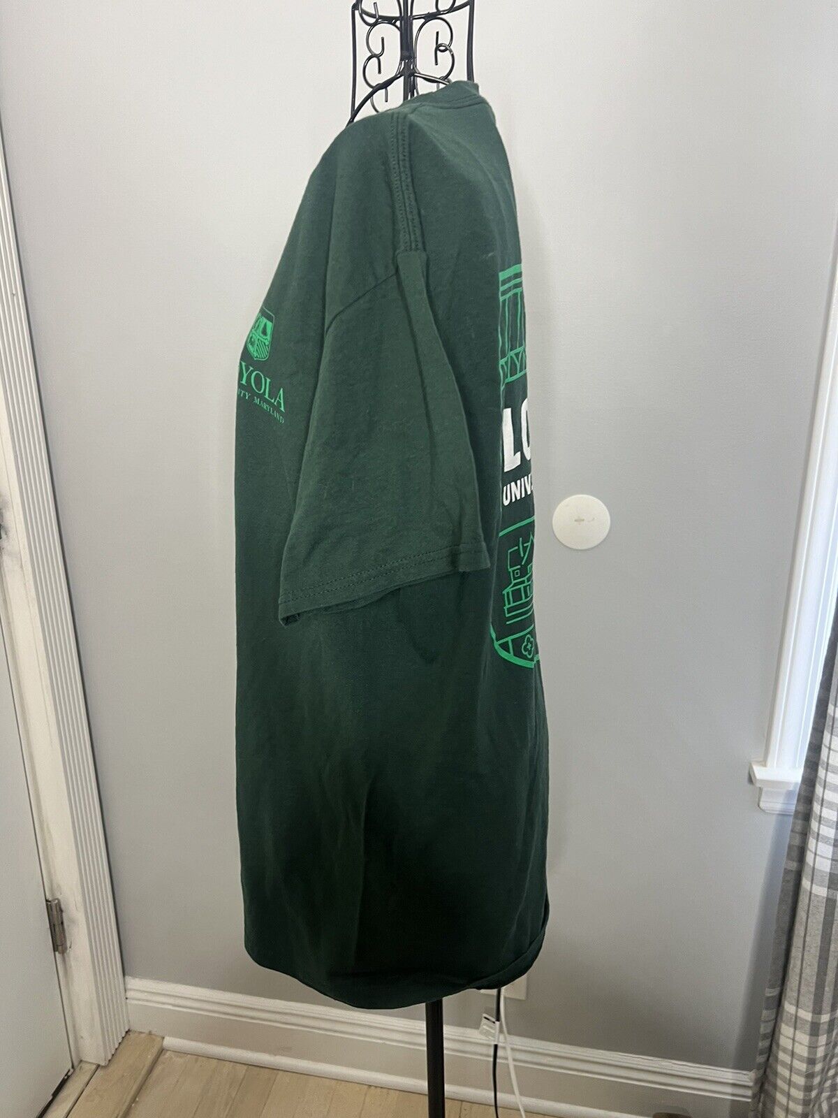 LOYOLA UNIVERSITY MARYLAND Shirt Adult Medium Baltimore MD College/ Small Stain