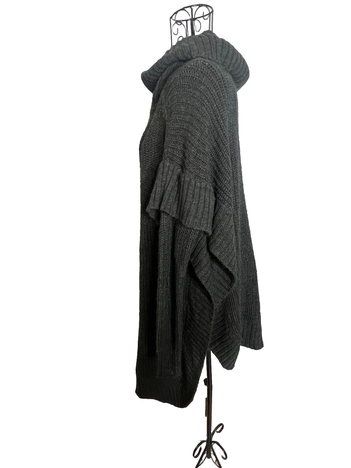 RD Style Cropped Pullover Sweater, Medium