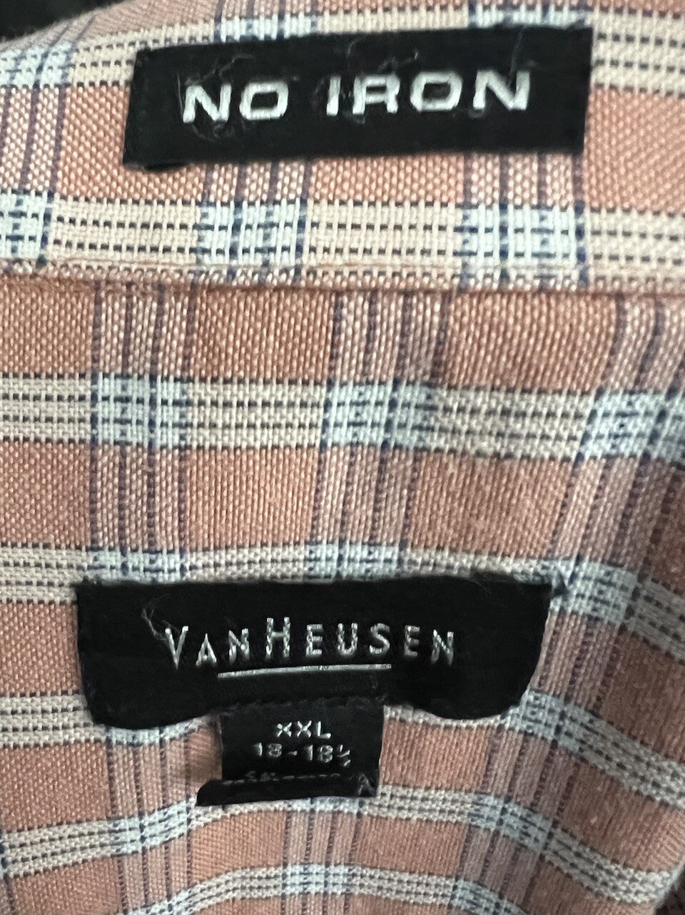 Van Heusen Shirt Mens 18-18.5 Button Up Short Sleeve Pocket Casual