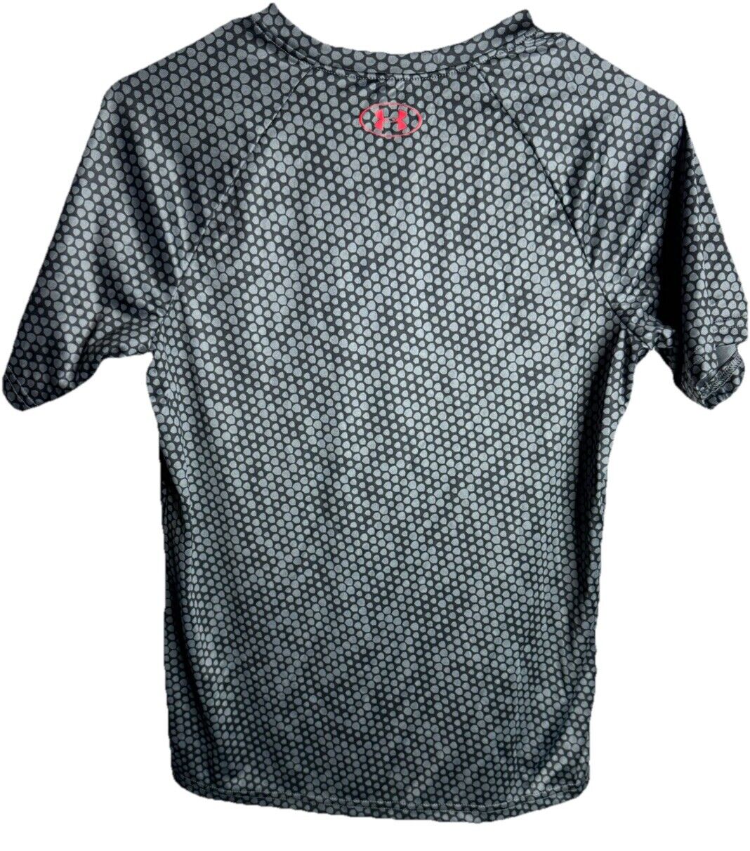 Under Armour Boys Athletic Shirt Size YXL Gray Heatgear Short Sleeve