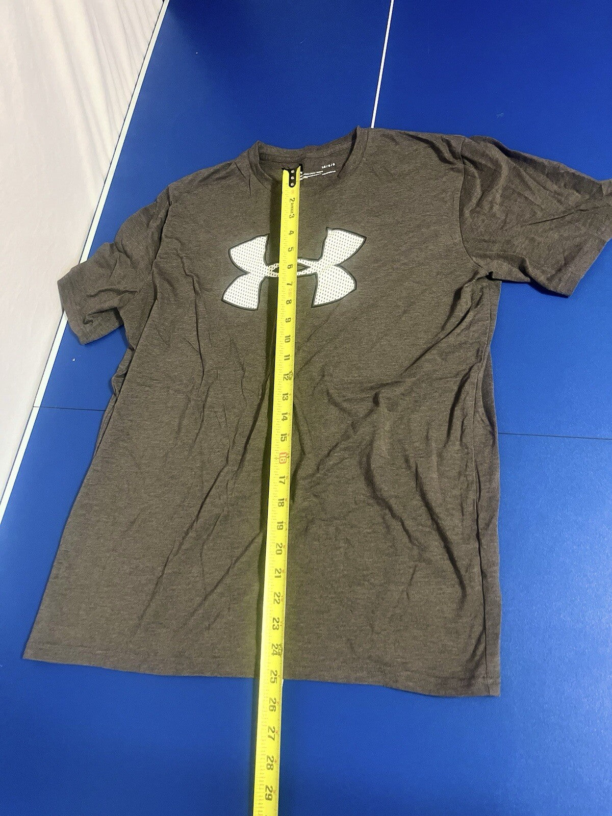 Under Armour Shirt Mens Large Gray Loose Fit Heatgear Logo