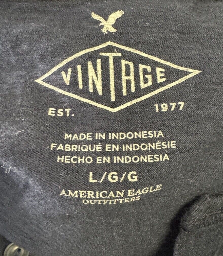American Eagle Outfitters Classic Long Sleeve Pullover Large