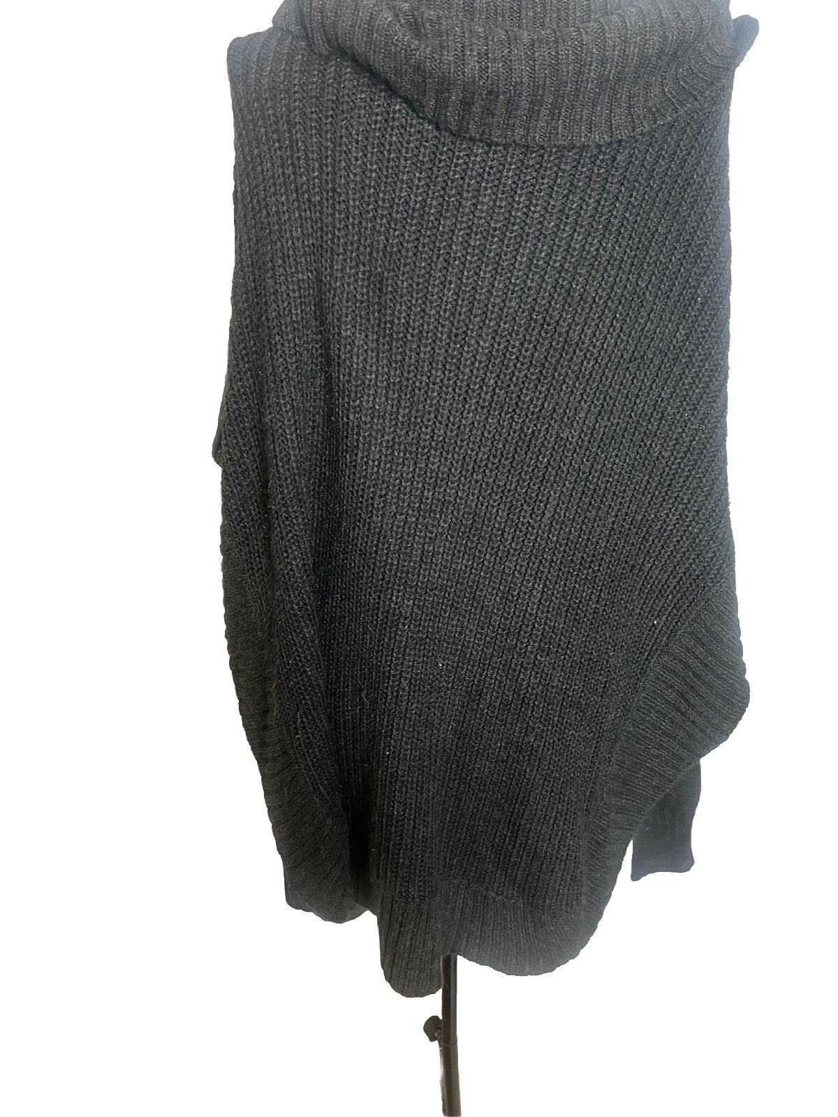 RD Style Cropped Pullover Sweater, Medium