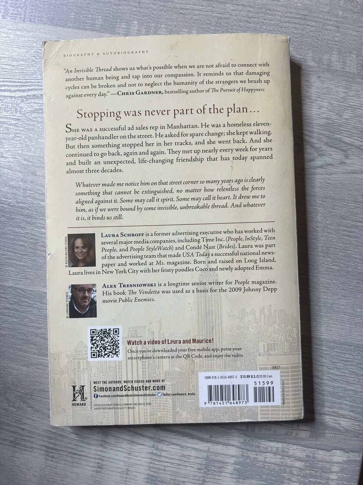 An Invisible Thread : The True Story of an 11-Year-Old Panhandler, a Busy Sales