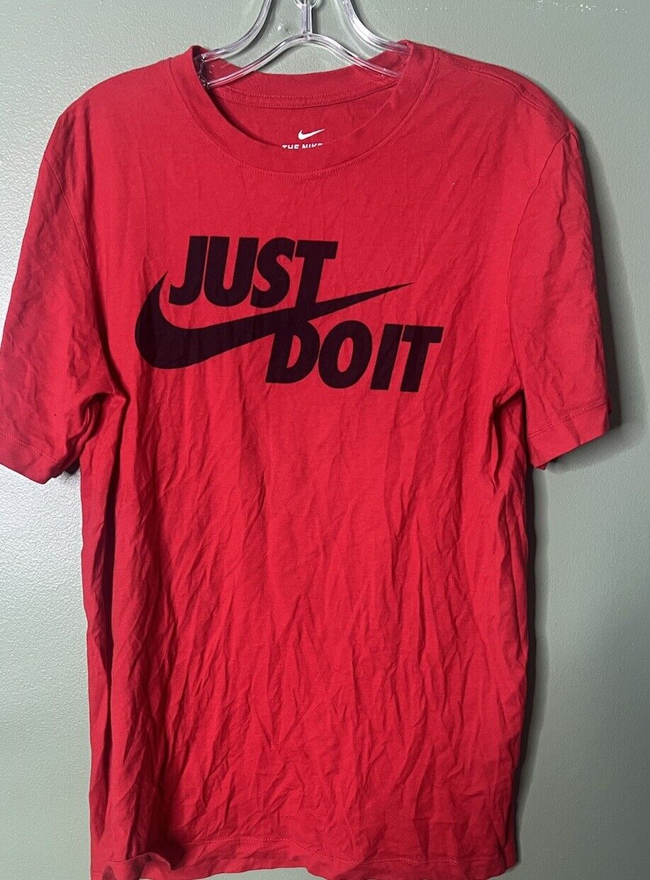 Nike tee shirt mens small Red