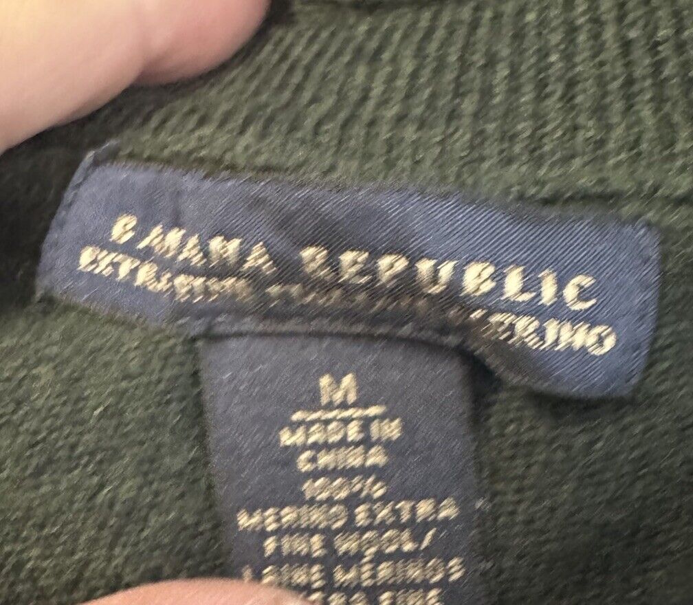 Banana Republic Sweater Mens Medium Merino Wool Casual Preppy Soft Classic