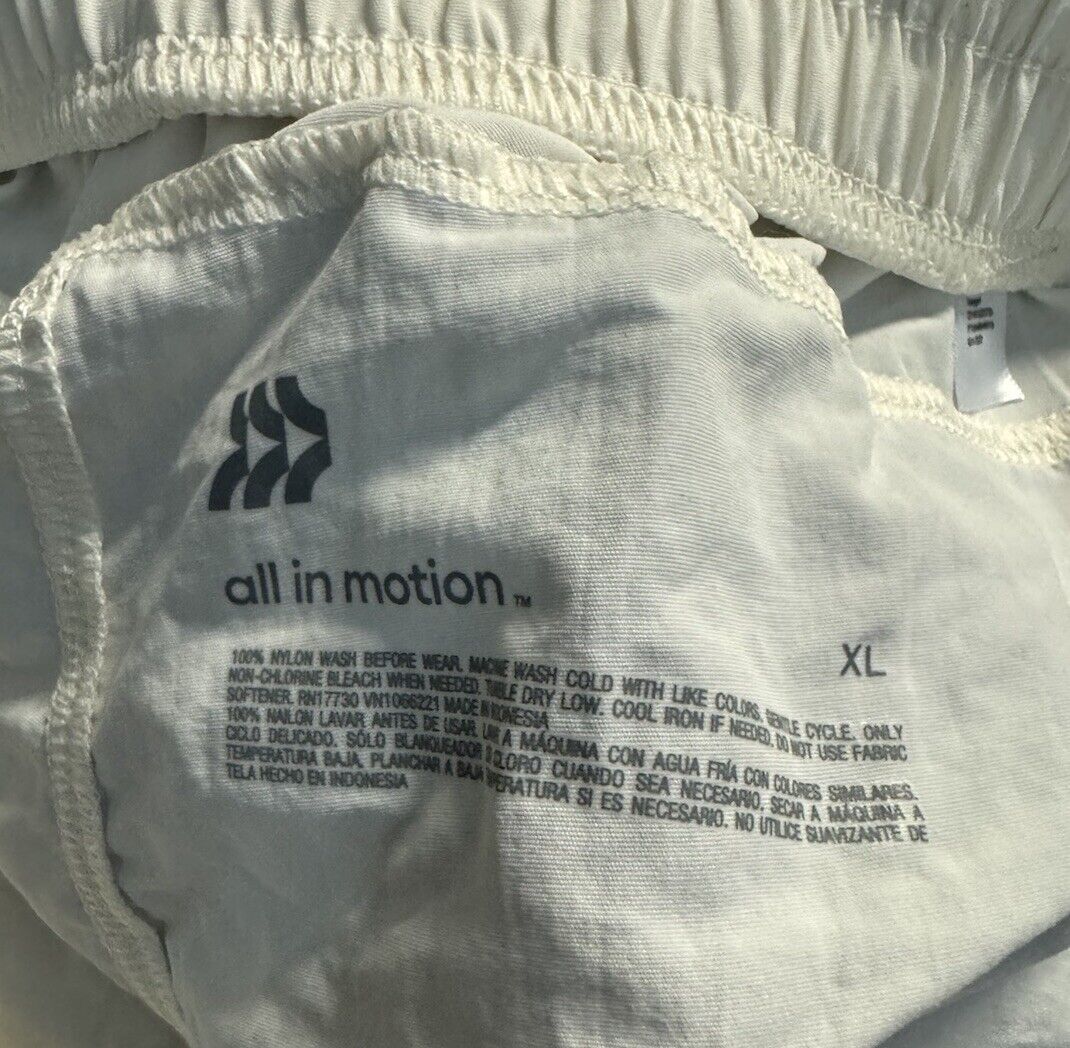 All In Motion Shorts Size XL