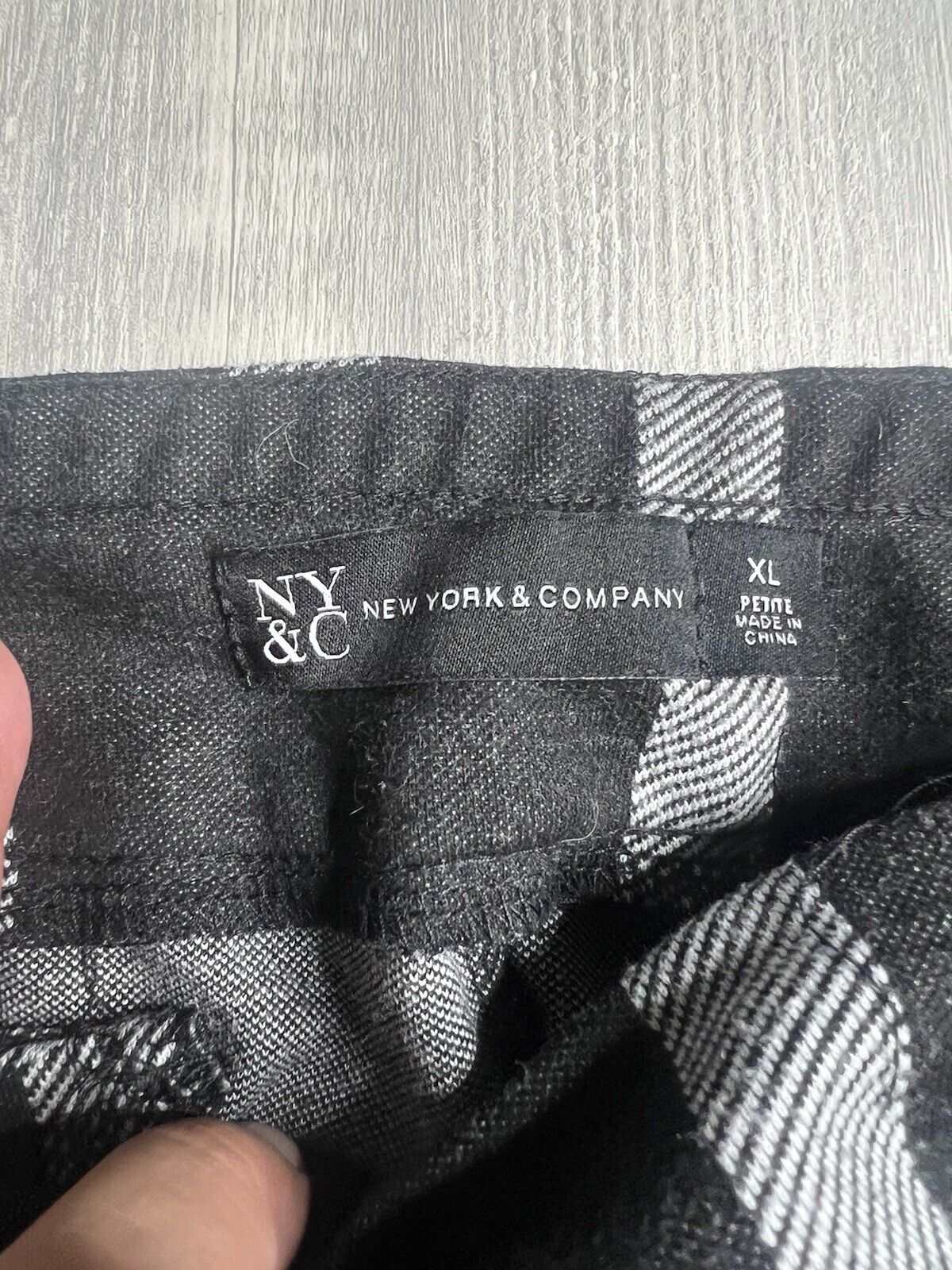 New York Company Womens XL Petite Stretch Women Black White
