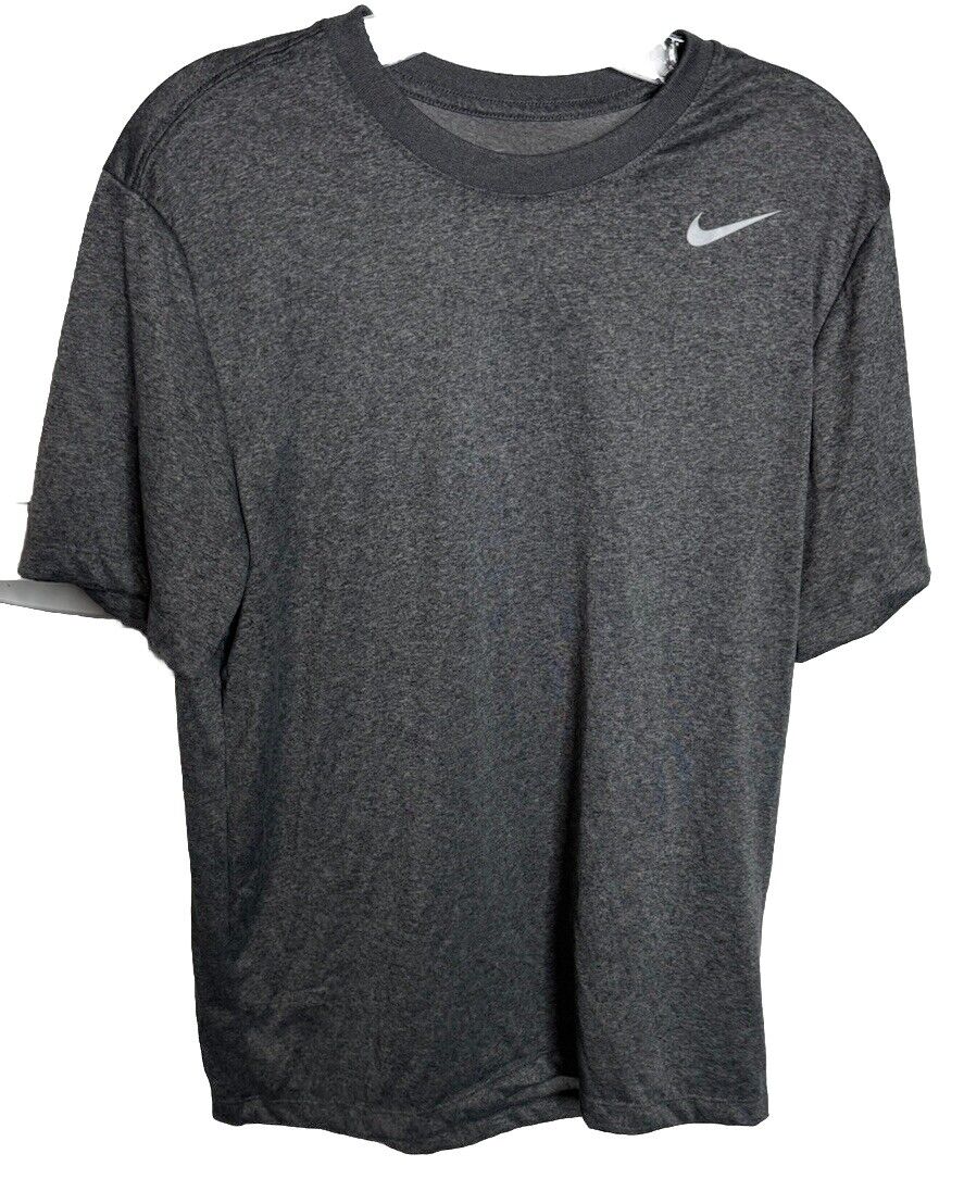 Nike Men's Short Sleeve Tee Dri-Fit Size Medium The Nike Tee