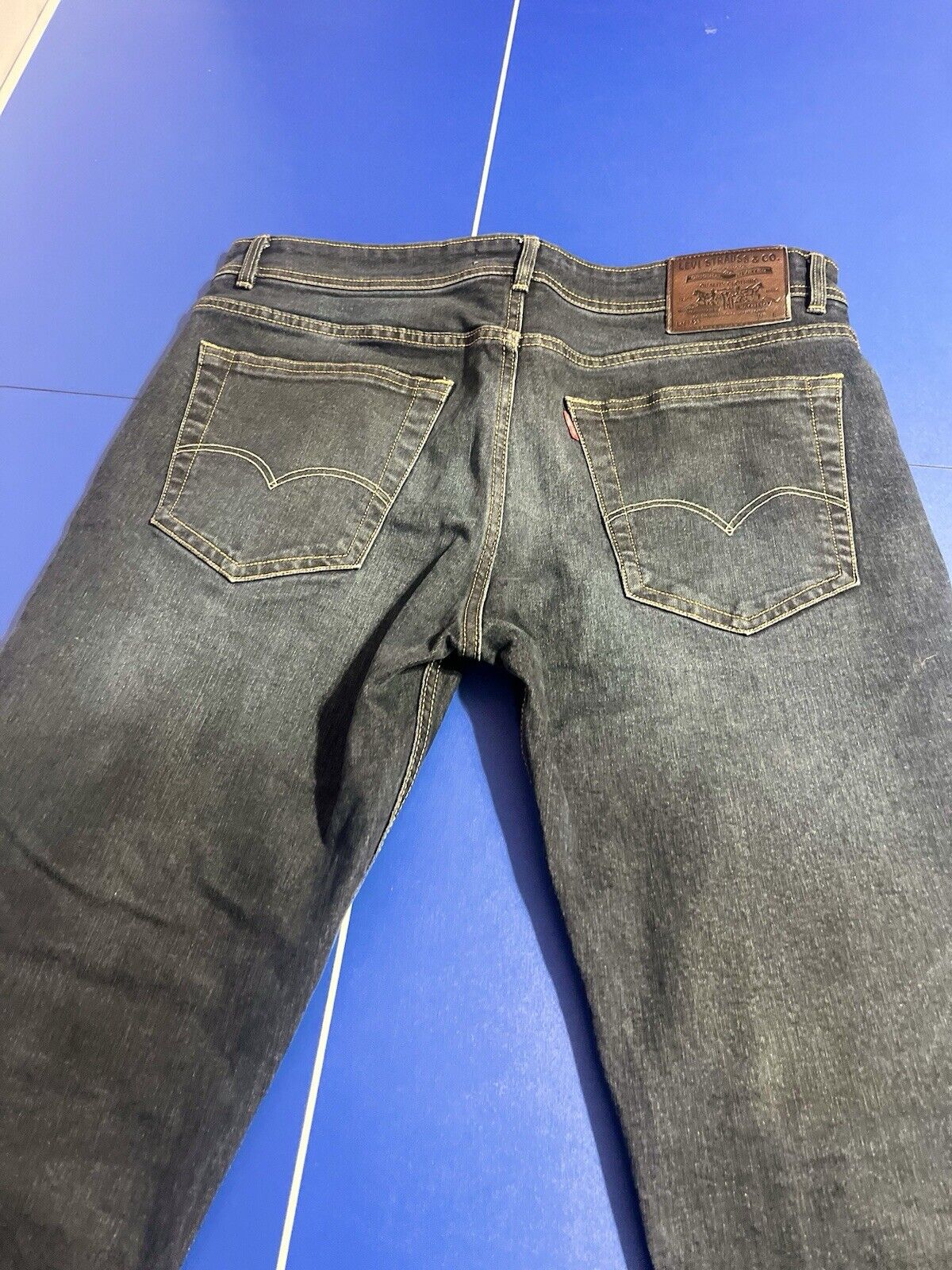 Levi's Narrow Fit Pants Mens 36 x 30 Regular Fit Straight Leg Blue Denim Jeans