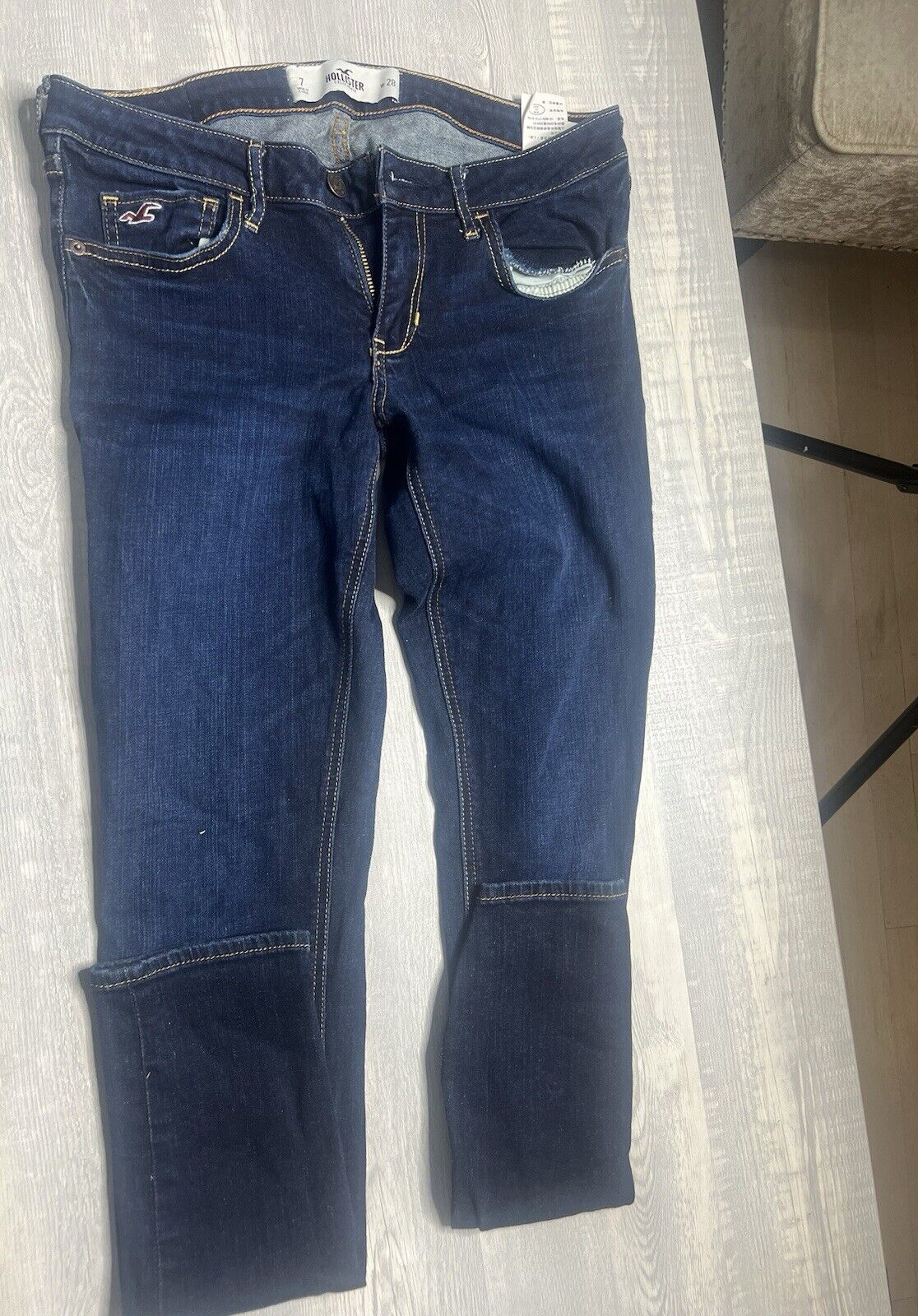 (2) Hollister Women’s Stretch Size 7 W28 Medium Wash Denim