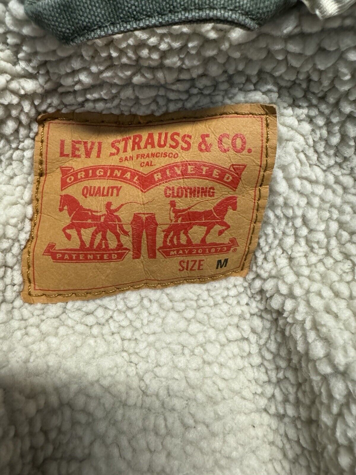 Levi’s Trucker Denim Jean Jacket Sz Medium