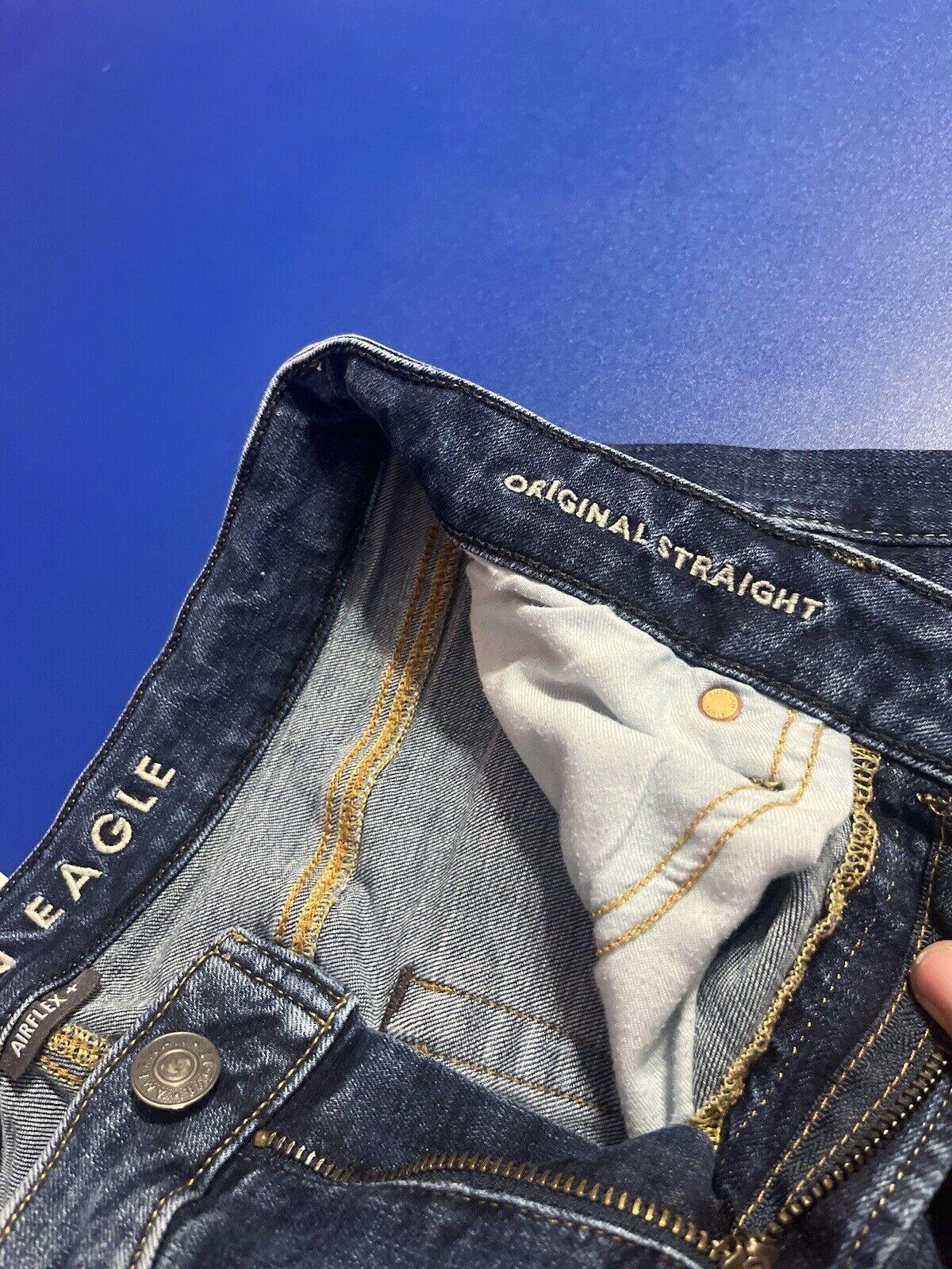 American Eagle 31x30 Original Straight Fit Extreme Flex Jeans Faded Worn Light