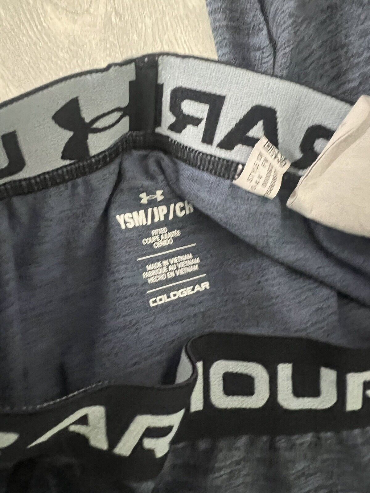 Under Armour Boys Size YSM navy Compression Pants And YSM Black Shirt