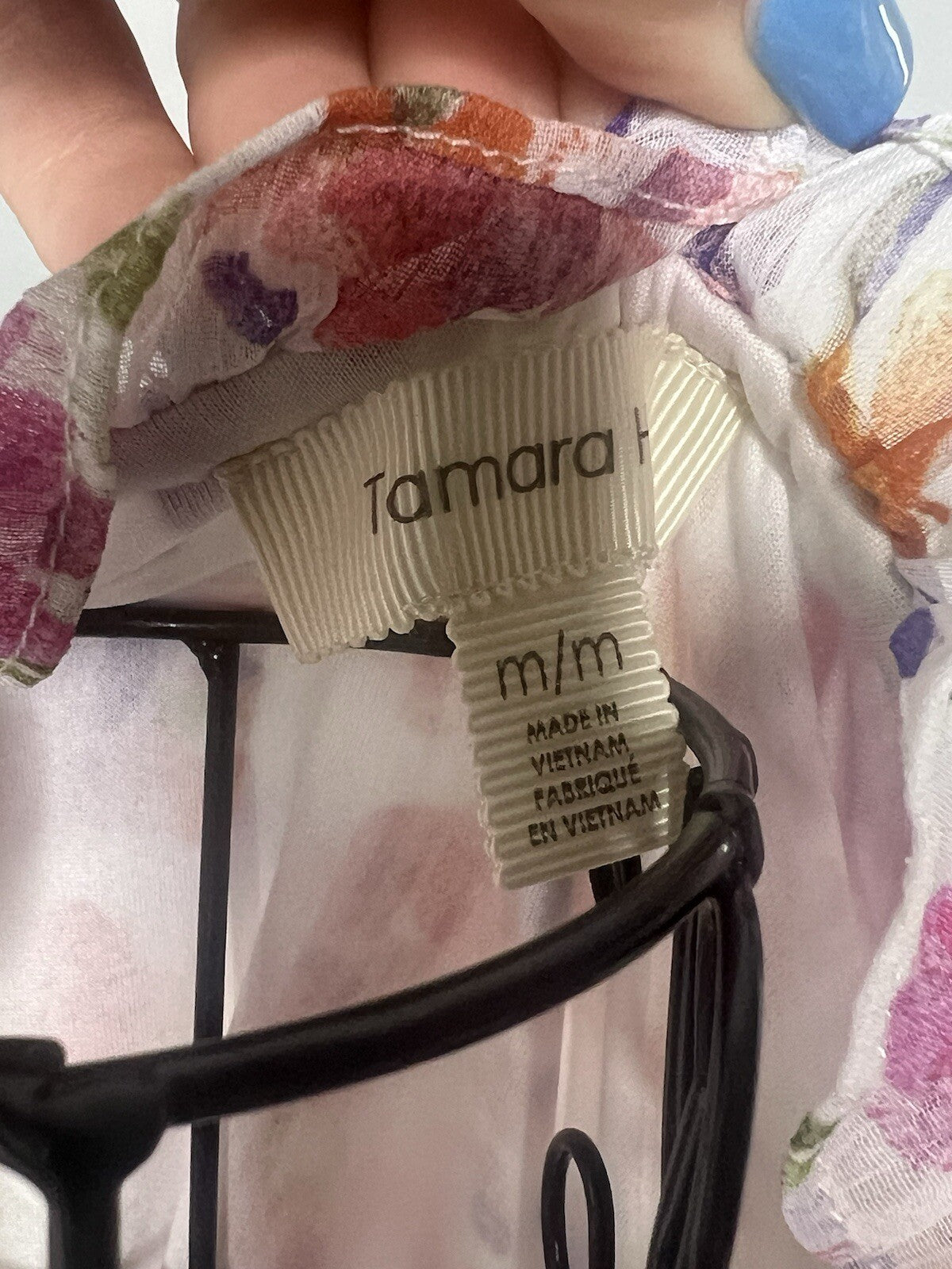 Tamara H. Semi Top Blouse Women's Size Medium Floral Print