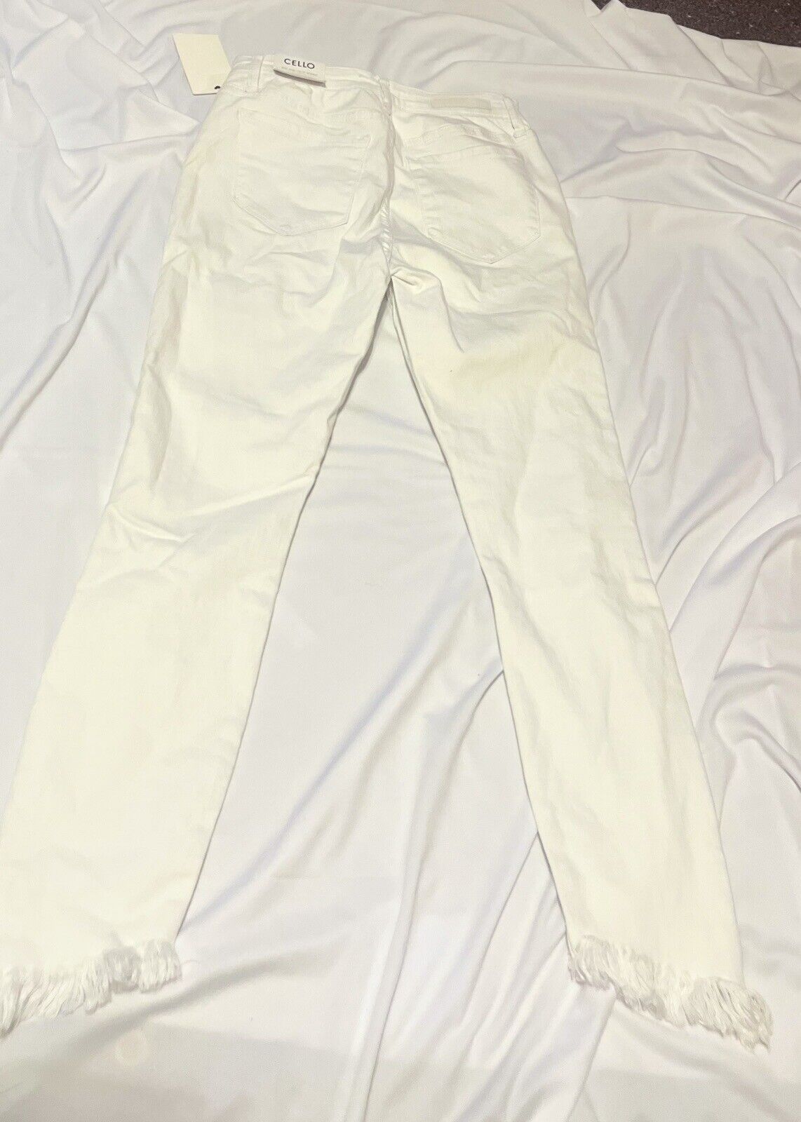 CELLO Jeans, Mid Rise Crop Skinny, Deluxe Comfort stretch, Girls Size 01, White