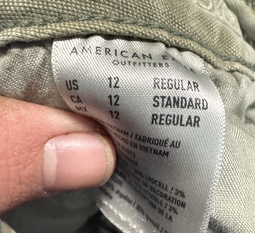 American Eagle Khaki Pants Women’s Size 12