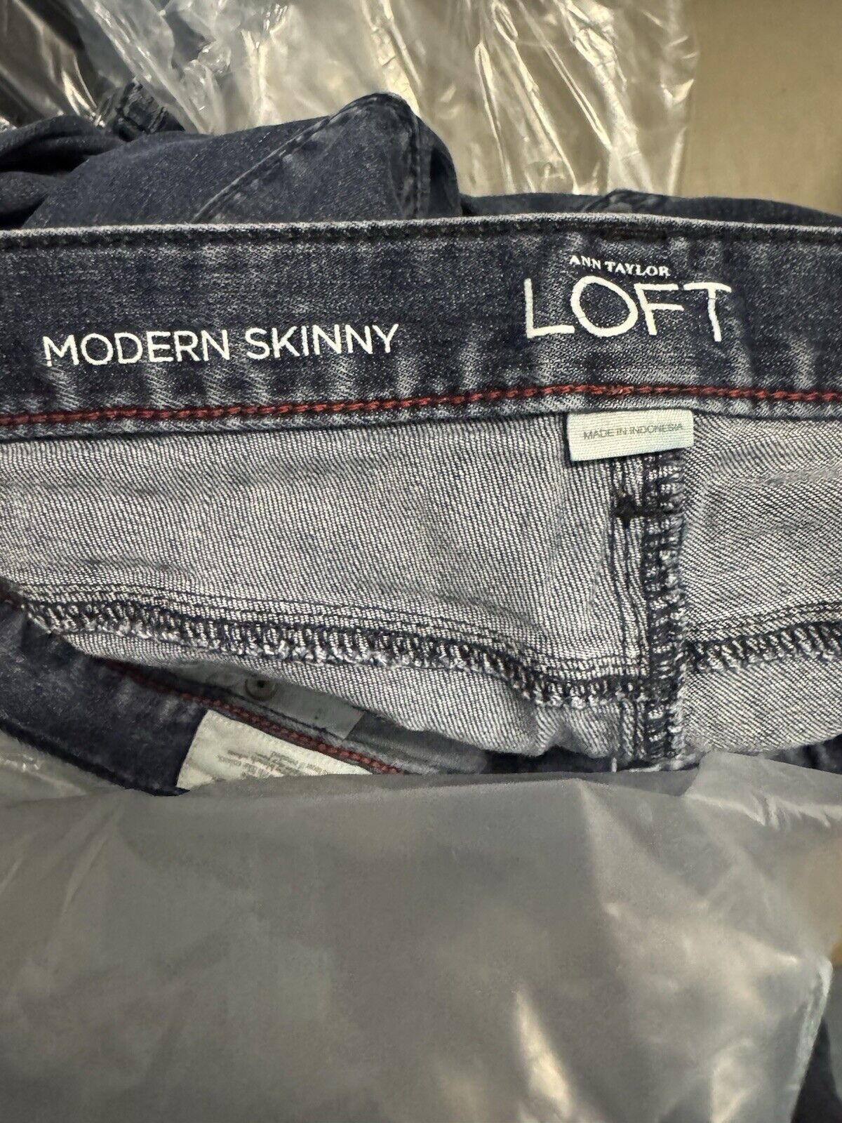 Ann Taylor LOFT Slim Flare Jeans Size 30 / 10 Women's High Waist Dark Wash
