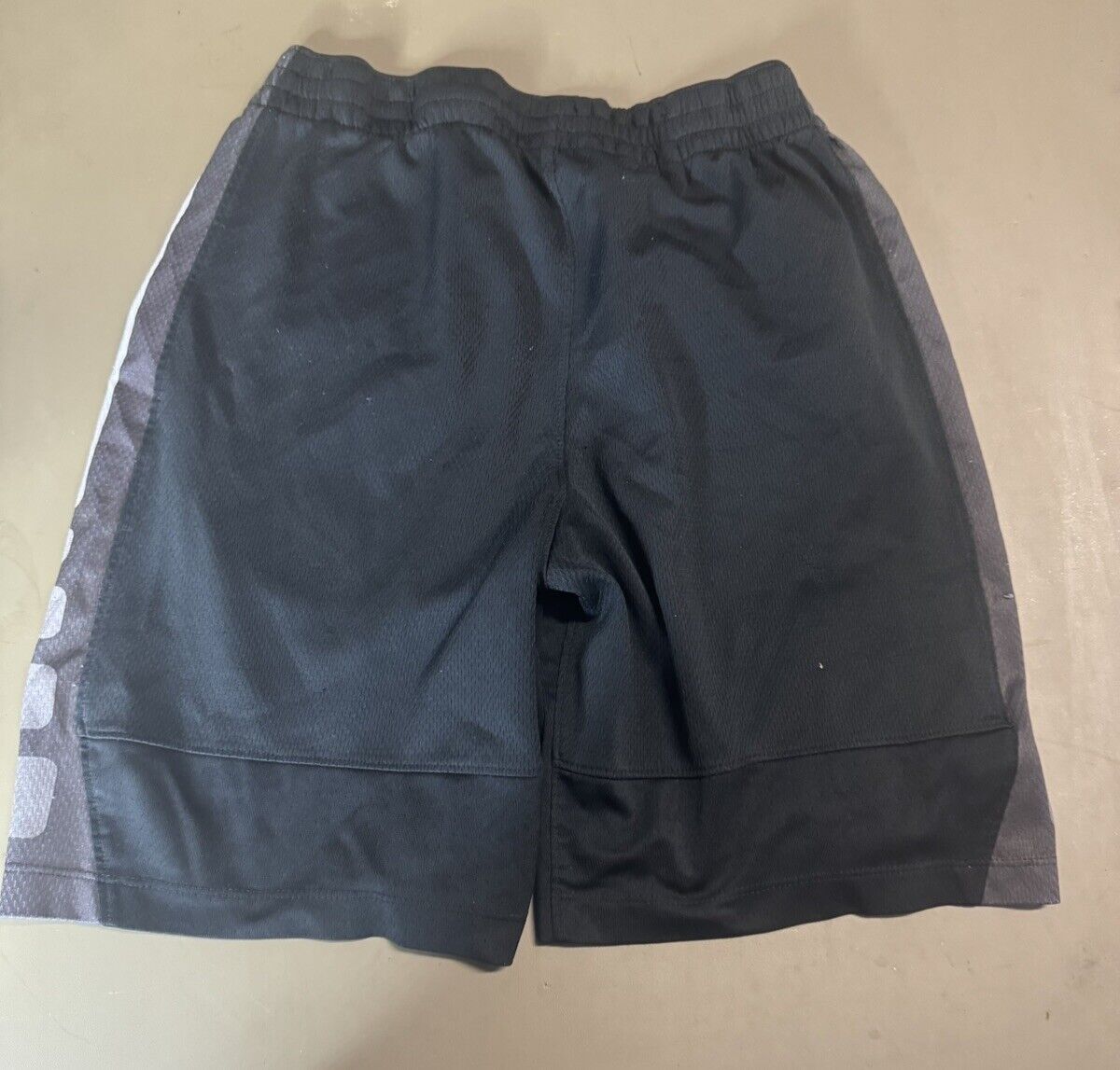 Nike Shorts Boy's Large Athletic Pull On Printed Basketball