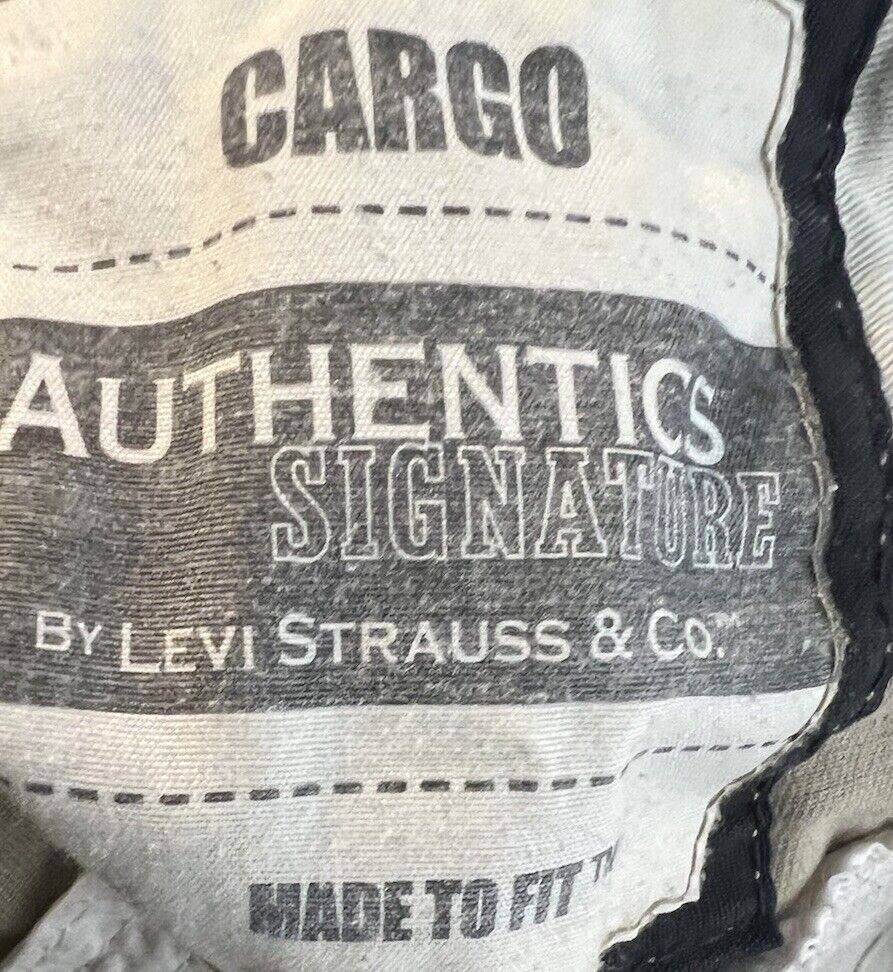 Levis Cargo Shorts Mens Size 30W Cotton Tan 10" Inseam