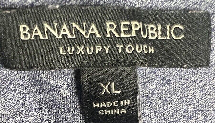 Banana Republic Men’s Short Sleeve V-Neck T-Shirt Light Blue Size XL