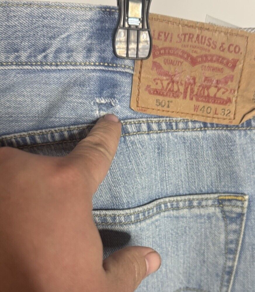 Levis 501 Button Fly Original Fit 40x32 100% Cotton Denim Jeans