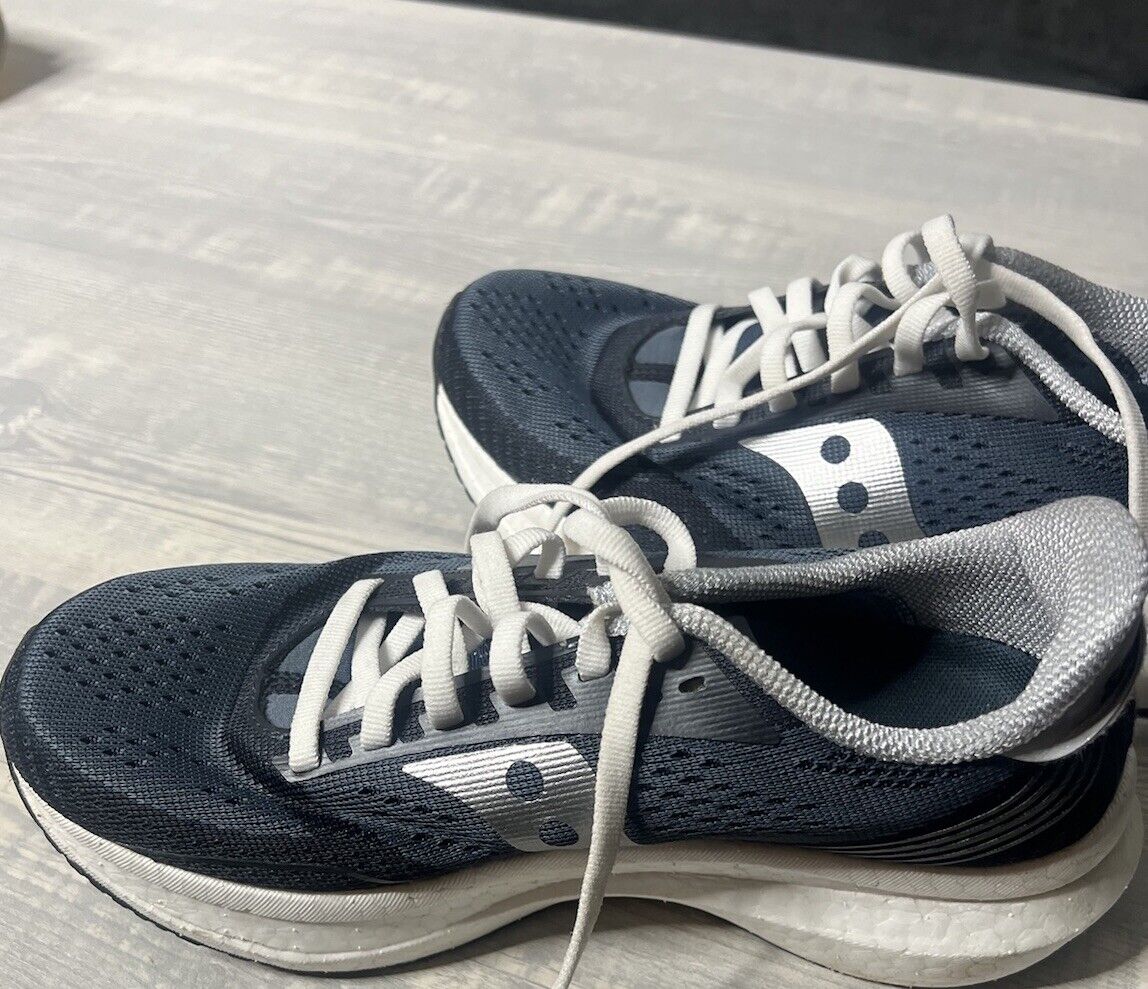 Saucony Men Axon Shoes Size 6 1/2