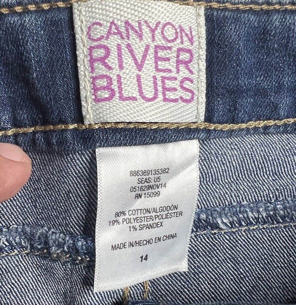 Canyon River Blues Jean Shorts Women's Size 14 Dark Blue Wash