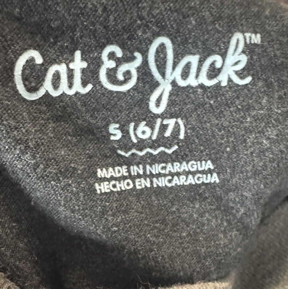 Cat and Jack Boys Size S 6-7 Small