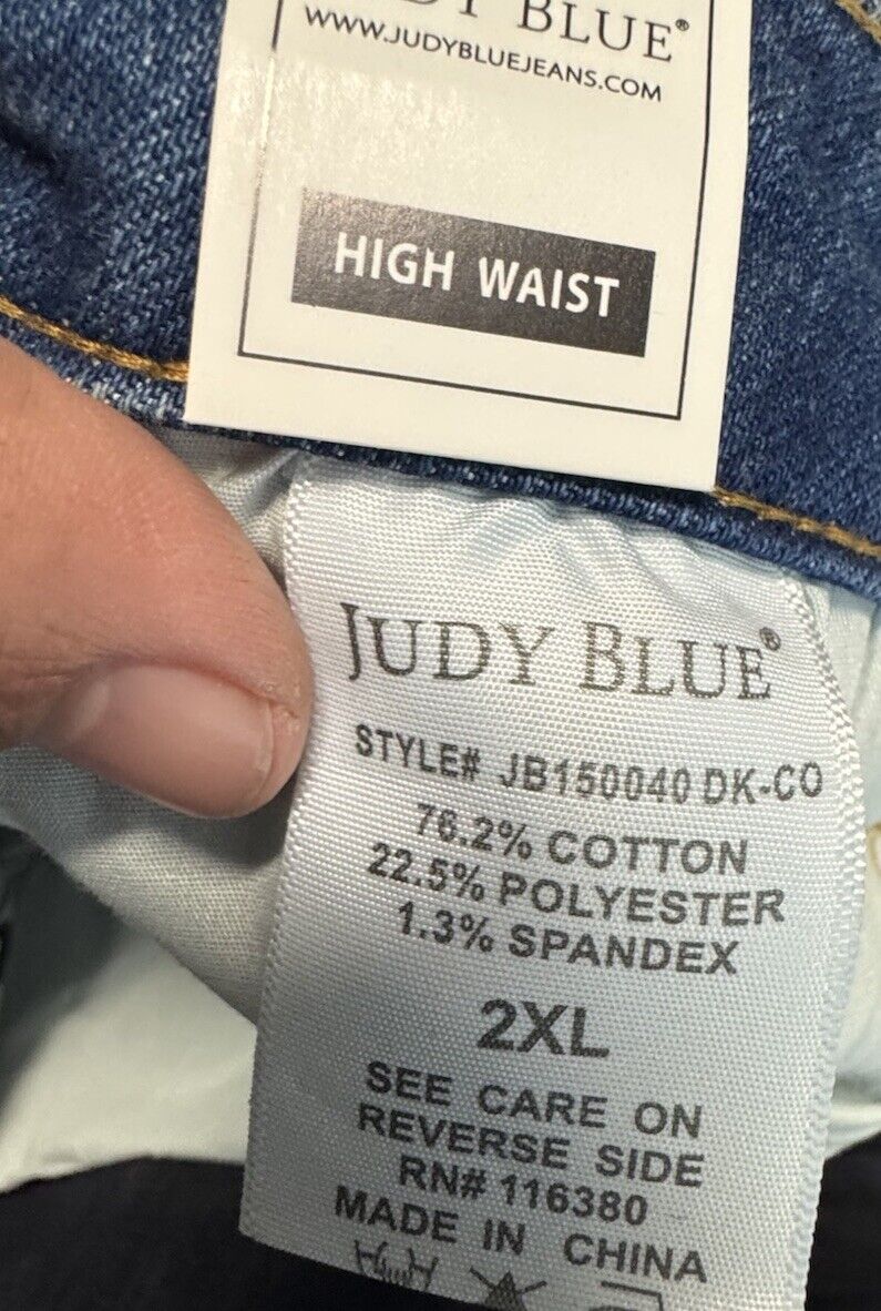 Judy Blue Denim Shorts Size 2XL Stretch Midi Distressed