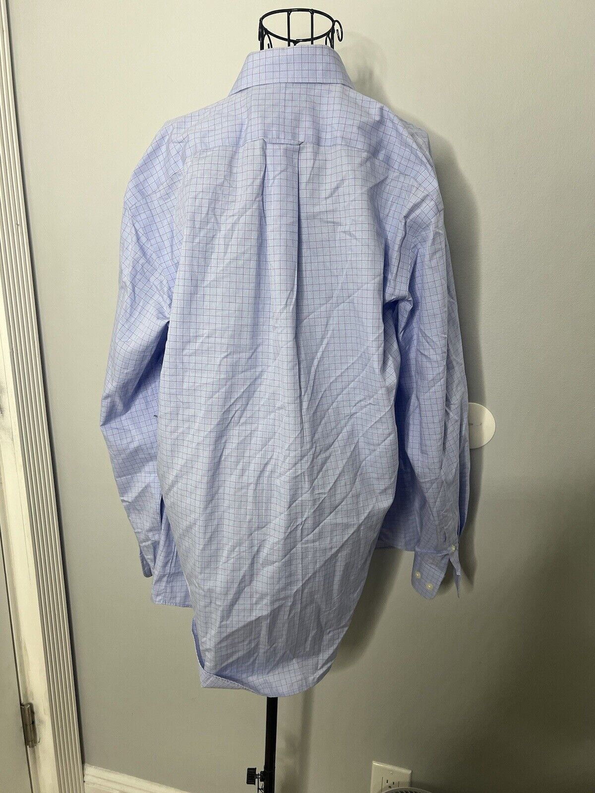 Kirkland Signature Mens Tradional Fit Button Down Dress Shirt Sz 15 32/33, (2)