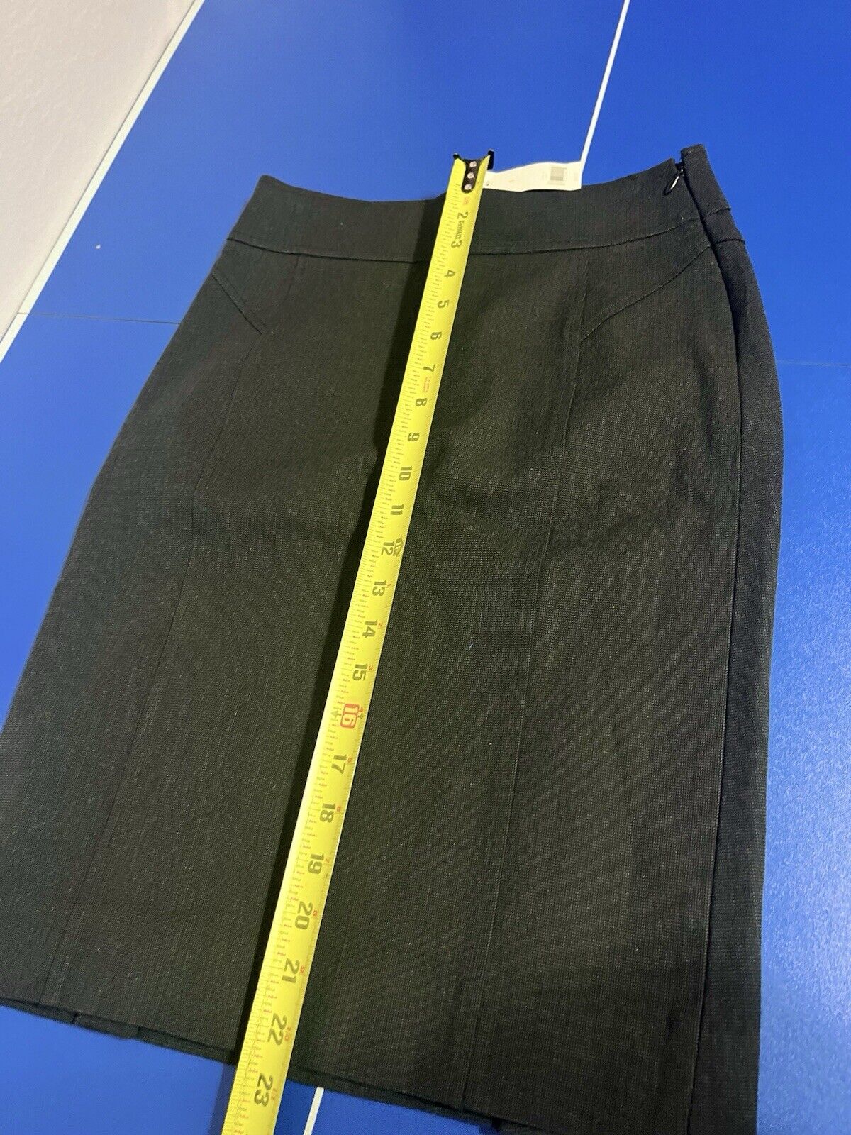 Banana Republic Skirt Womens Size 0 Black Pencil Short Lined Eyelets Side Zip