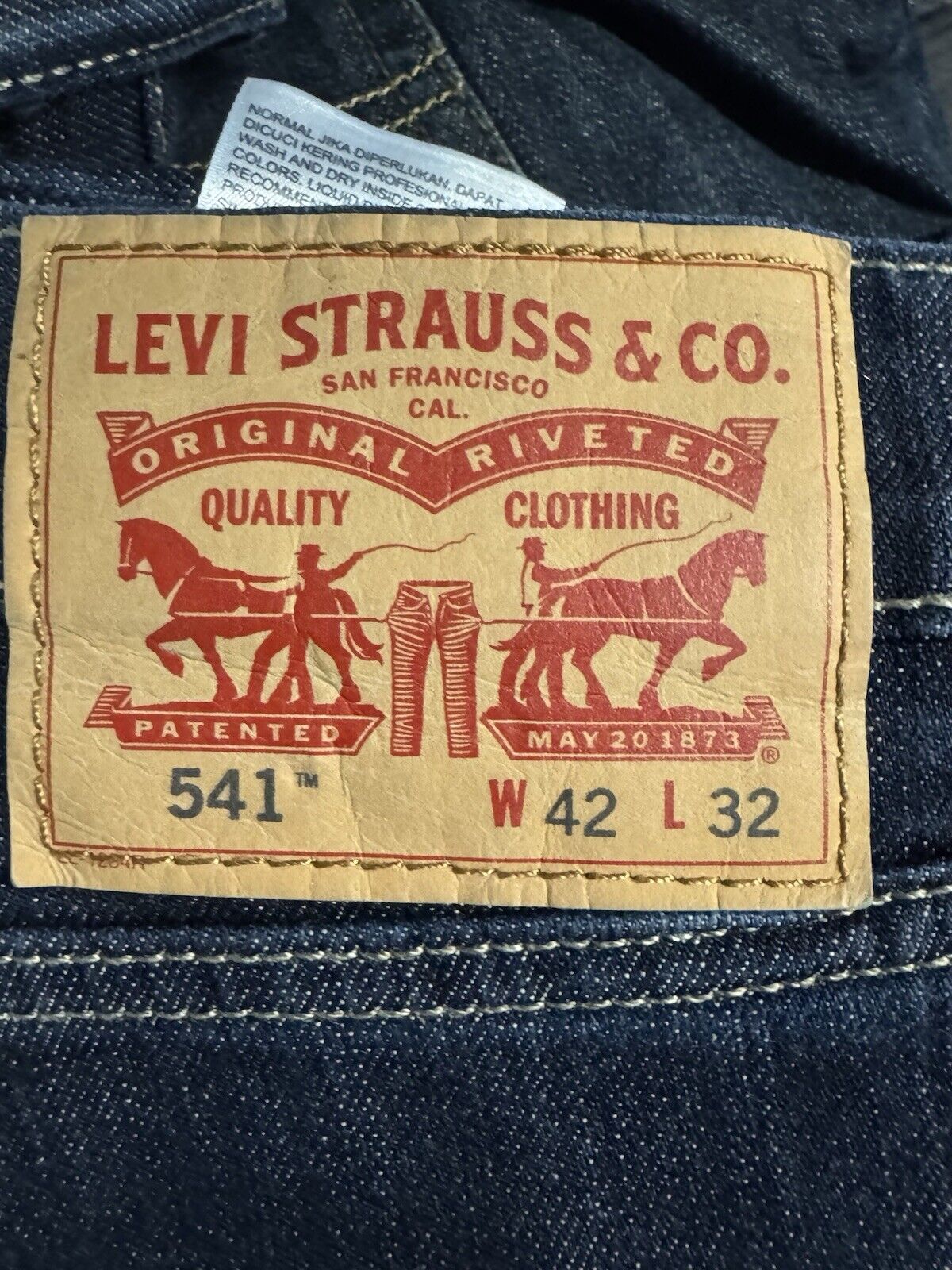 Levi’s Jeans Mens 42 Denim Cotton Pants 541 Straight Leg Casual 42 X 32