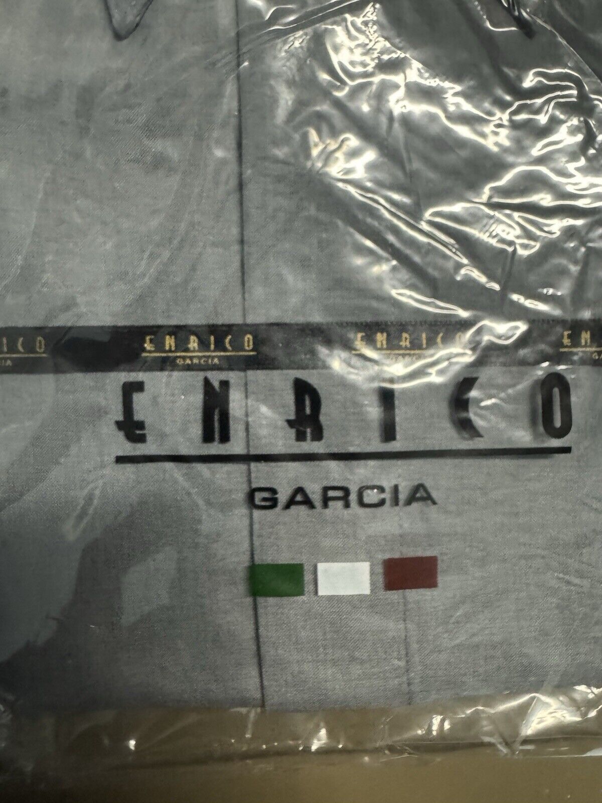 Enrico Garcia Men's Formal Button Up Collared Shirt - Size XL 18 36/37