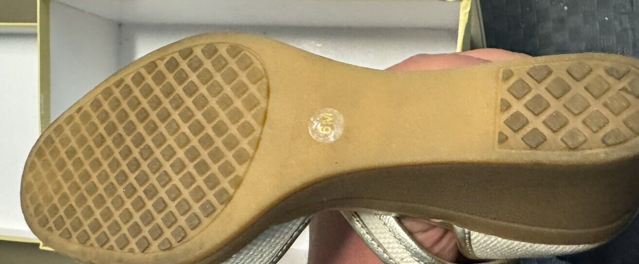 Michael Kors Reese Ankle Strap Platform in 6M