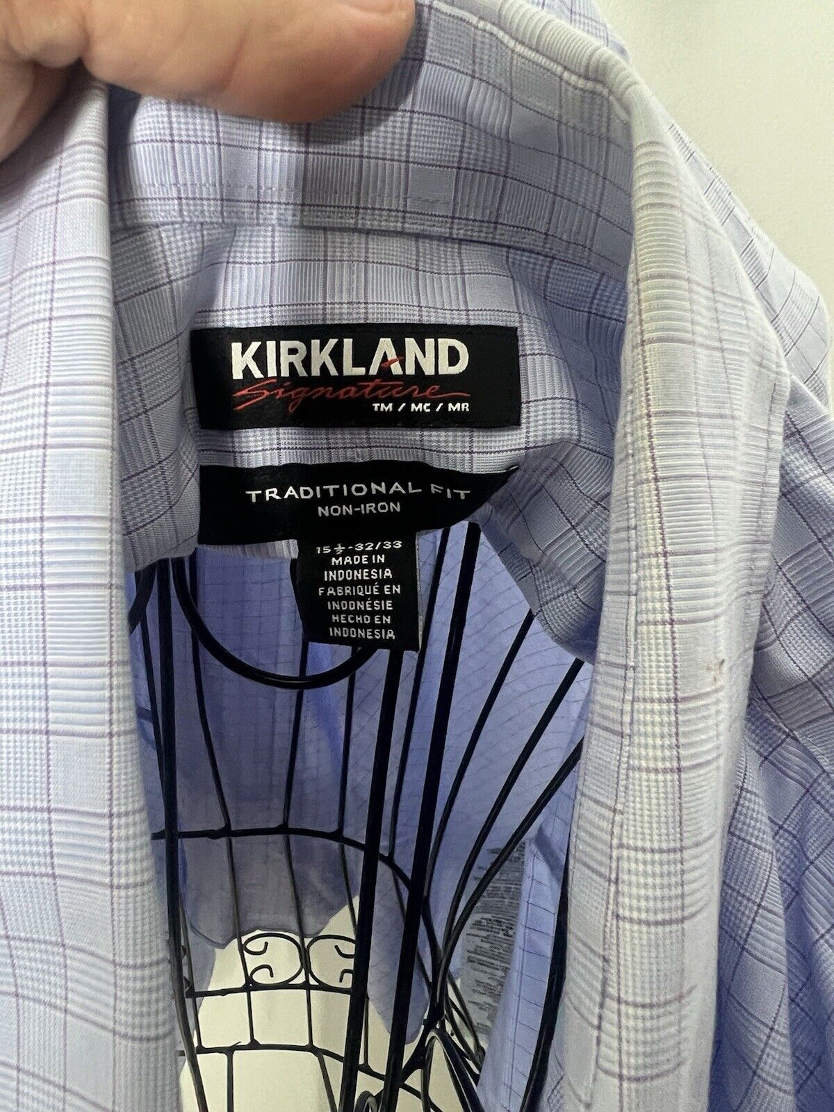 Kirkland Signature Mens Tradional Fit Button Down Dress Shirt Sz 15 32/33, (2)