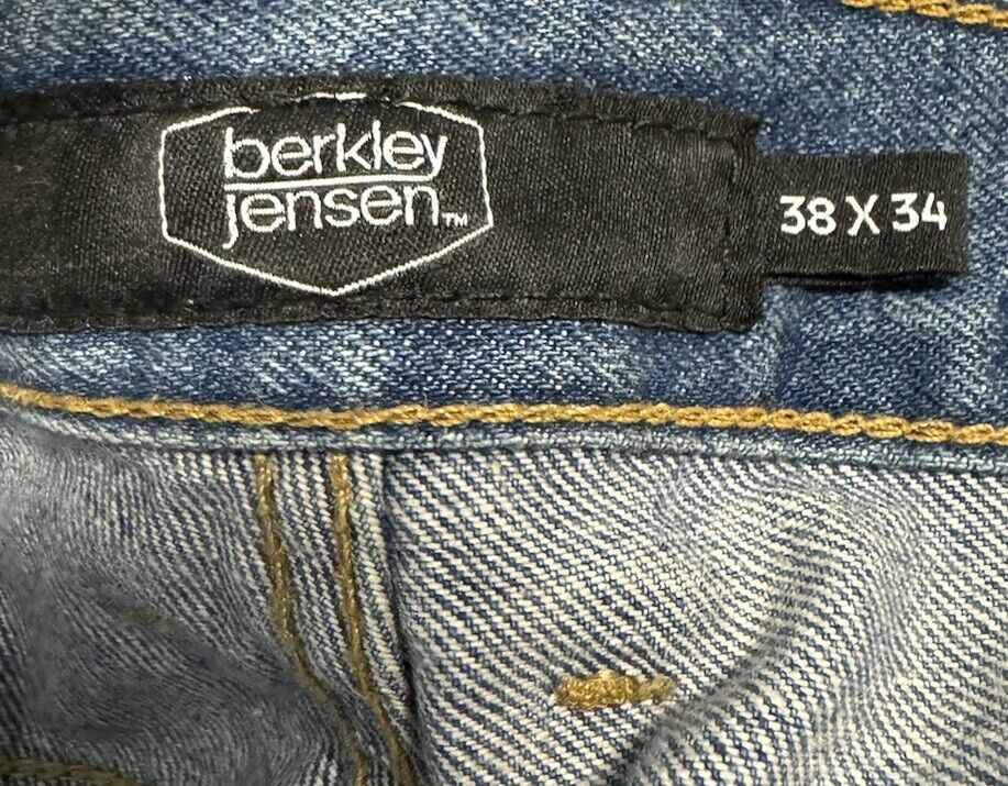 Berkley Jensen Jeans Mens Size 32x34 Blue Straight Leg Denim